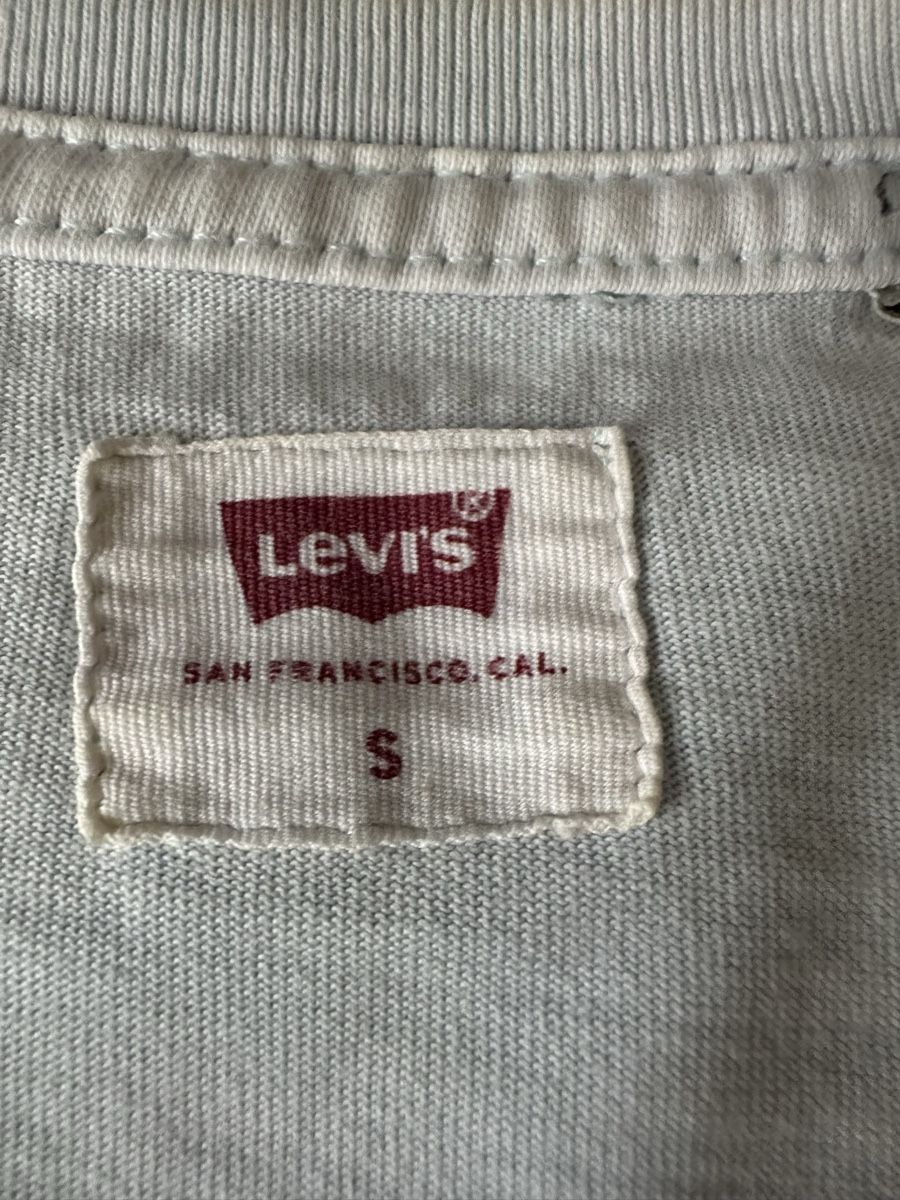 Levi's T-shirt: Levi’s T-Shirt Gr:M – Usato da Frümsen venduto da Swissline90 2