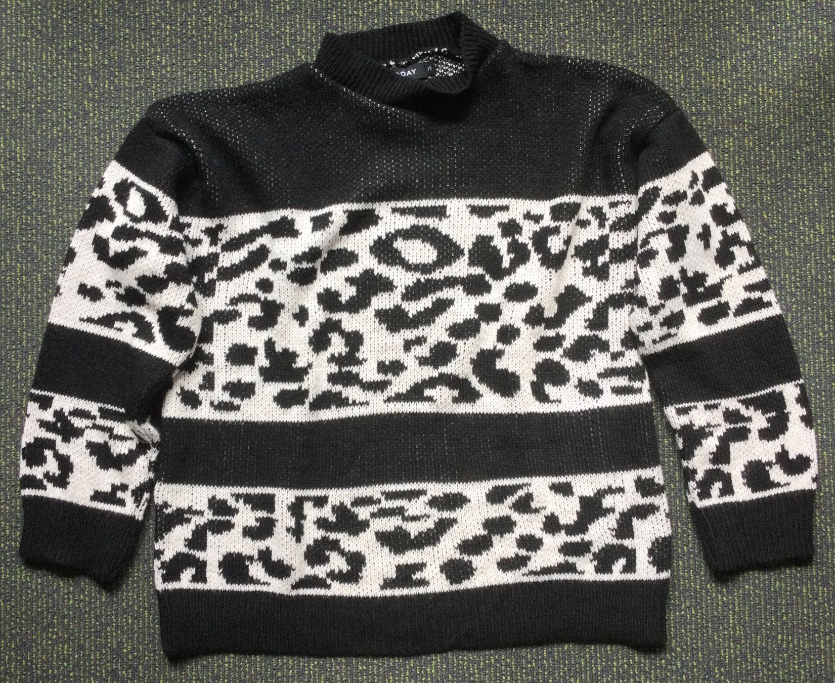 Maglioni & Felpe: Pullover Grösse S Schwarz-Weiss – Usato da Ulisbach venduto da sasha6