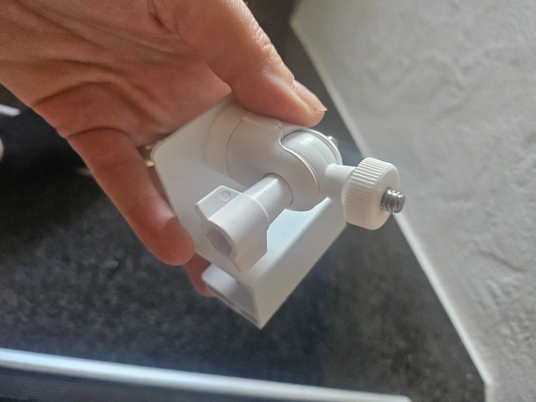 Fixations: Kamerahalterung 4Stk weiss – Neuf avec emballage d'origine à Wiler b.Utzenstorf par Taemy_Suu 1