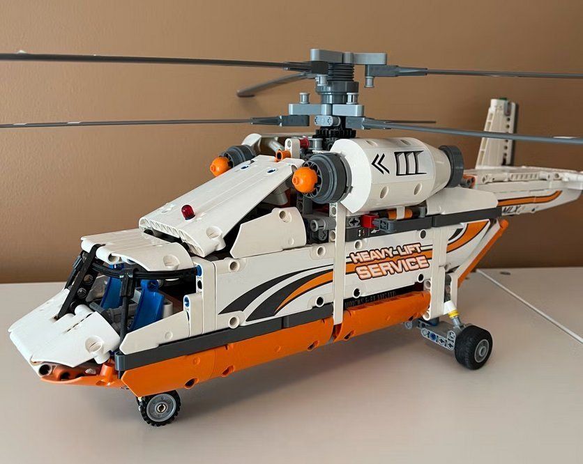 Lego Jeux de construction: LEGO Technic 42052 Heavy Lift Helicopter – D'occasion à Selkingen par gwendolynx 4