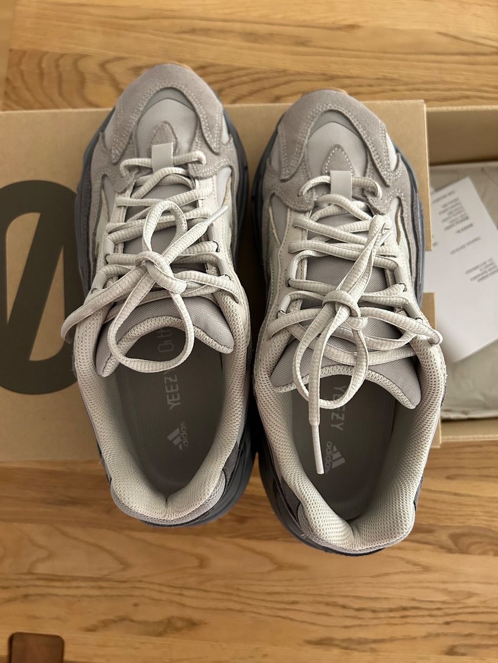 Adidas Scarpe da uomo: adidas Yeezy Boost 700 V2 Tephra – Nuovo (secondo la descrizione) da Neftenbach venduto da Vespa796 2