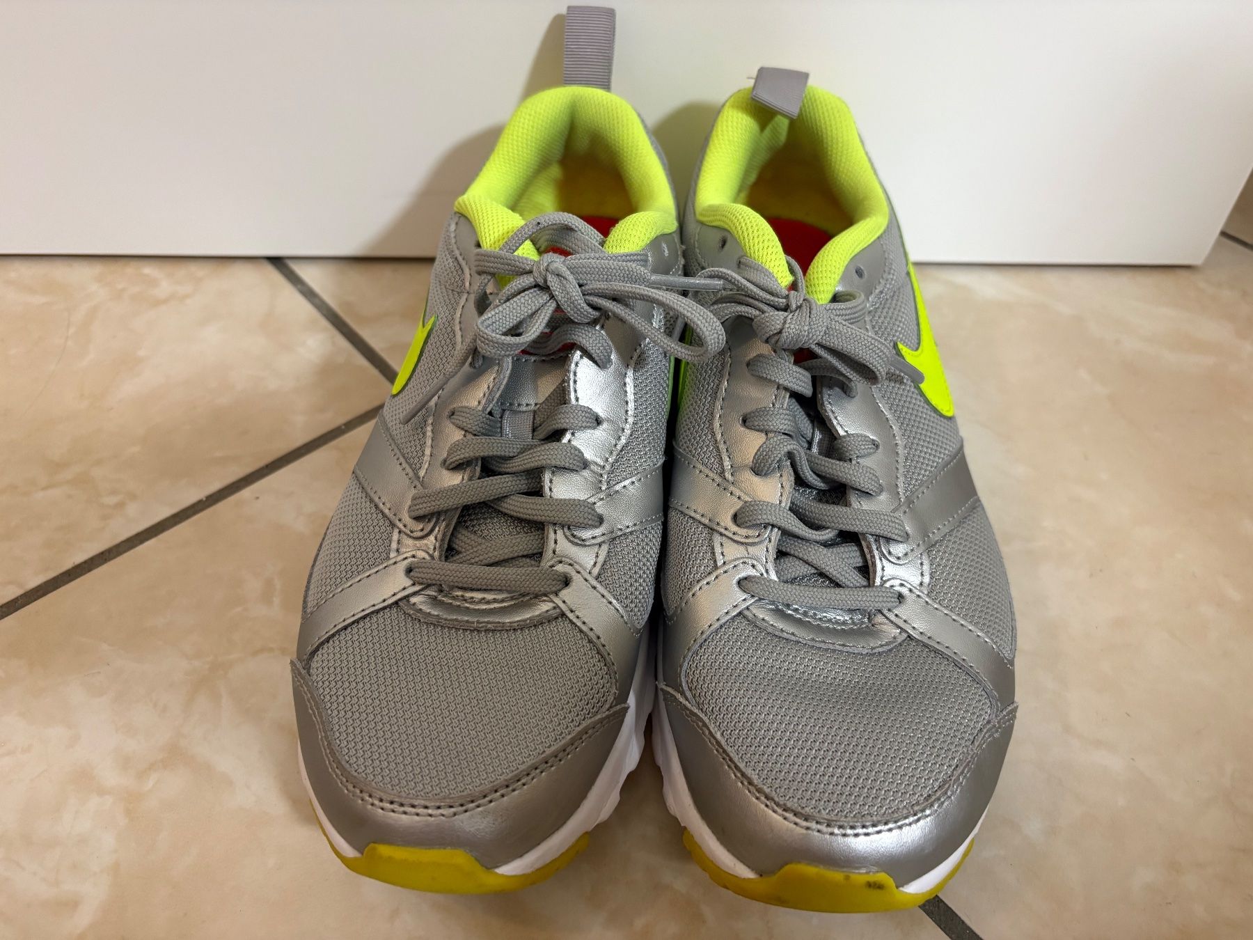 Nike Scarpe da uomo: NIKE Air Sneakers - Size 40 - good condition – Usato da Muzzano venduto da Sidney_3 1