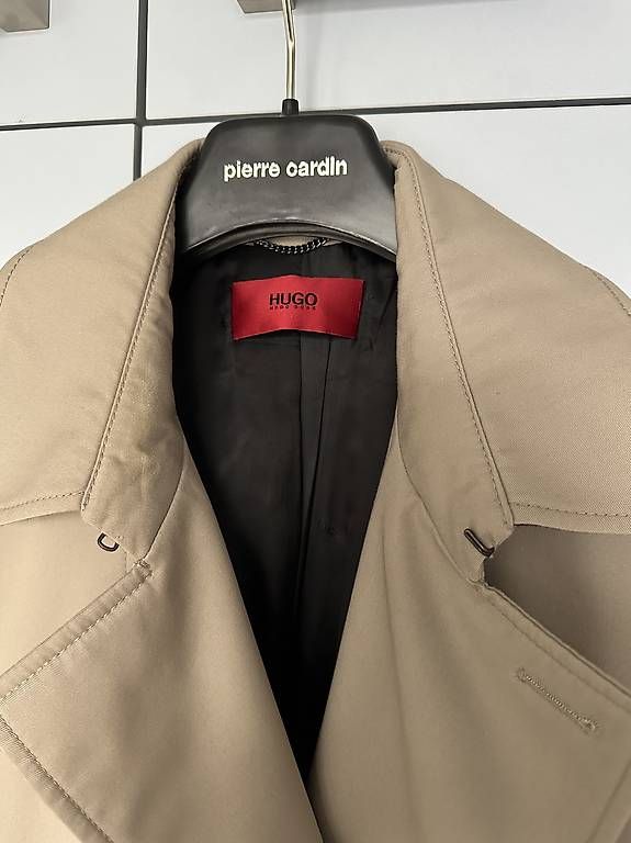 Cappotti: Hugo Boss - Trench Coat – Usato da Winterthur venduto da albatross2021 1