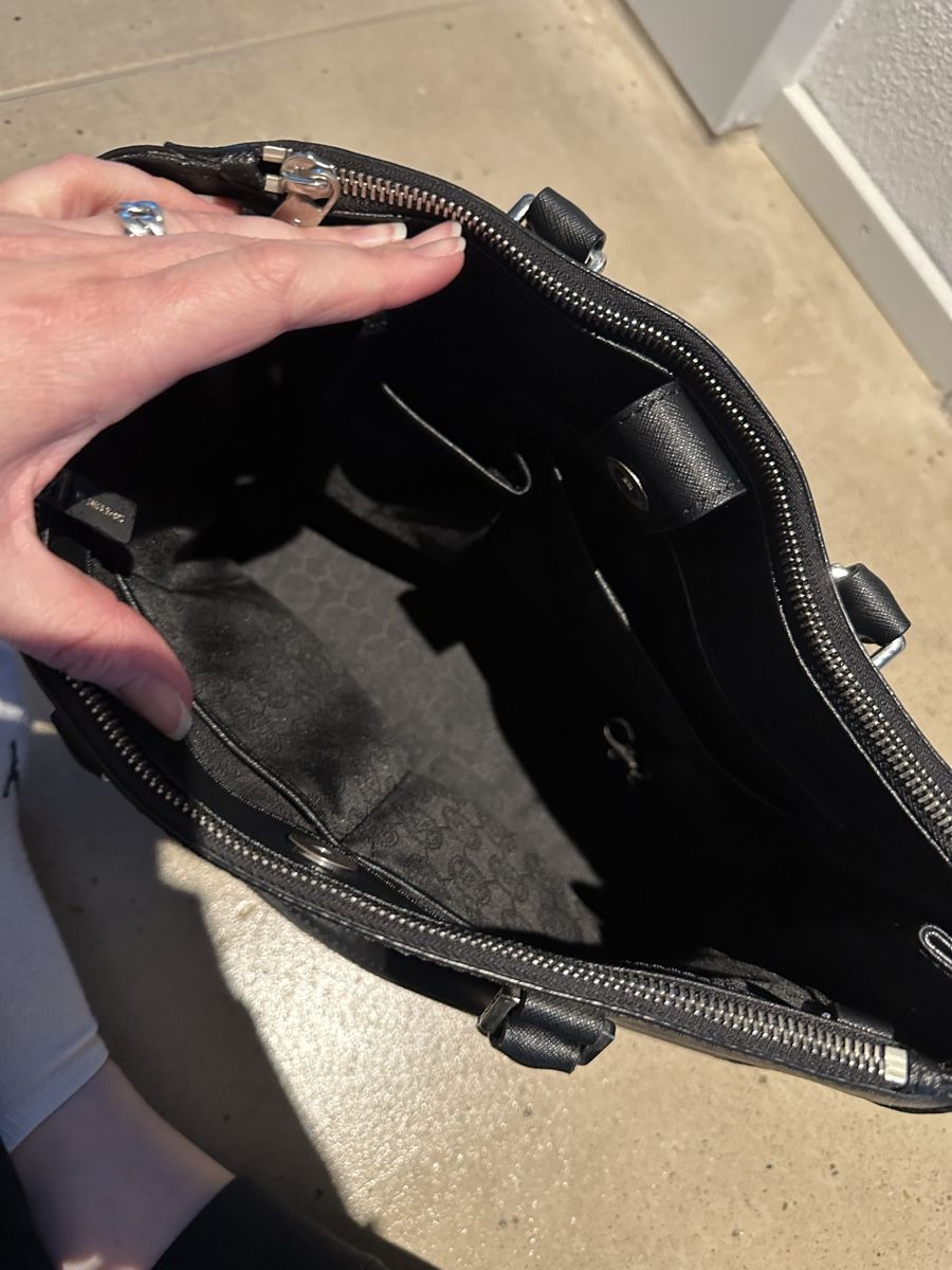 Michael Kors Borse da donna: Michael Kors Shopper Schwarz Top Zustand Schnäppchen – Usato da Oberentfelden venduto da Tiffany_Design 2