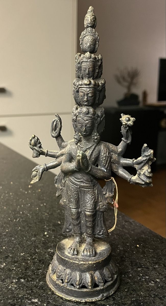Sculture & Statue: Bronze - Avalokiteśvara – Usato da Basel venduto da den_q5lh