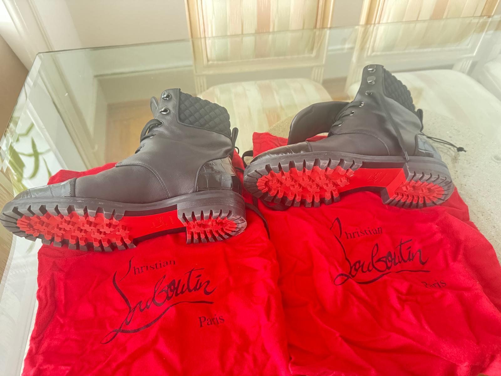 Scarpe da donna: bottines Christian Louboutin – Usato da Pully venduto da Occasions-luxe.Golay 4