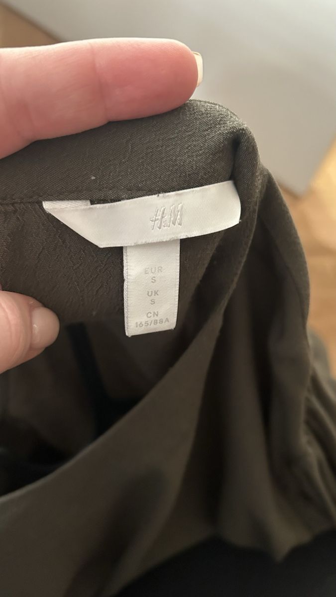 H&M Chemisiers: H&M blouse – D'occasion à Zürich par gol_zrr2 1
