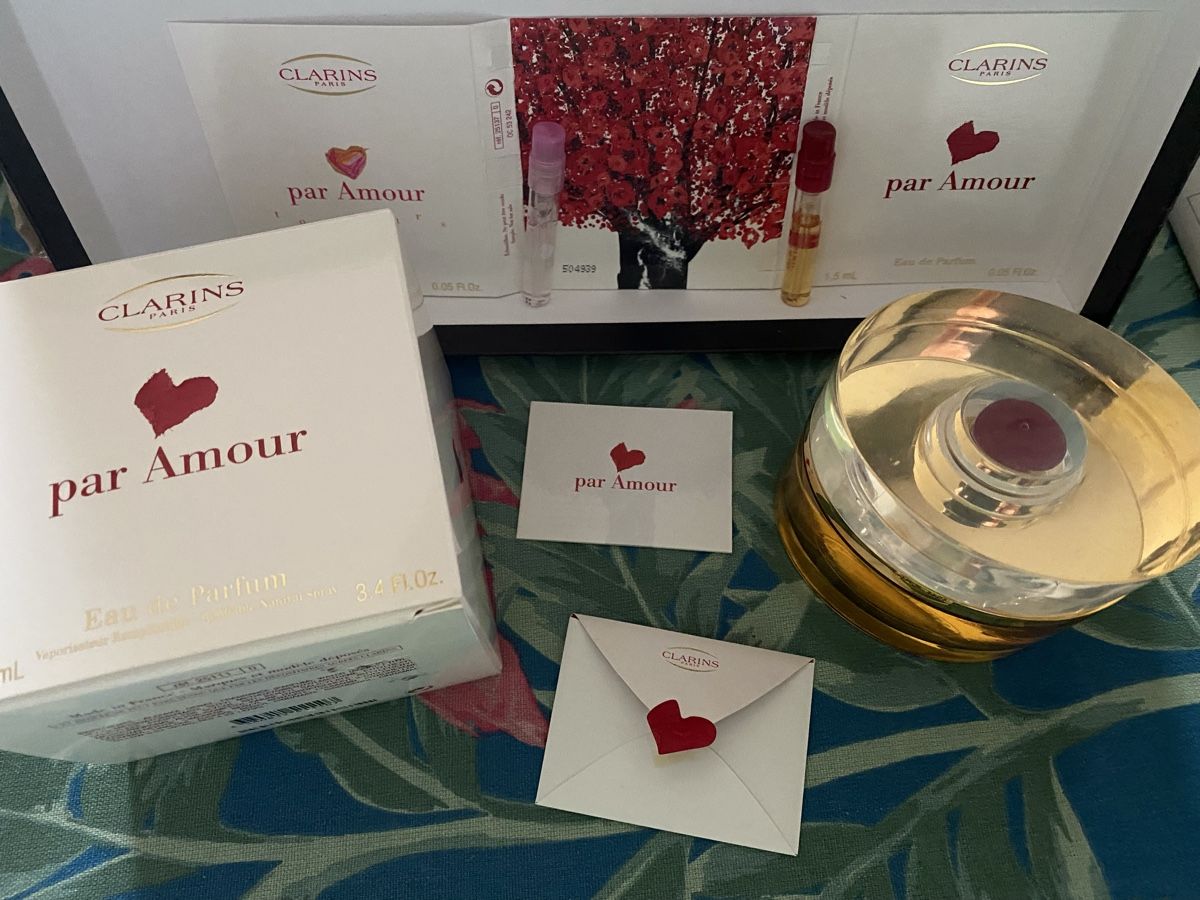 Clarins Parfums & Eau de Toilette: Par Amour Clarins eau de parfum – Neuf avec emballage d'origine à Bouveret par wes_7zll