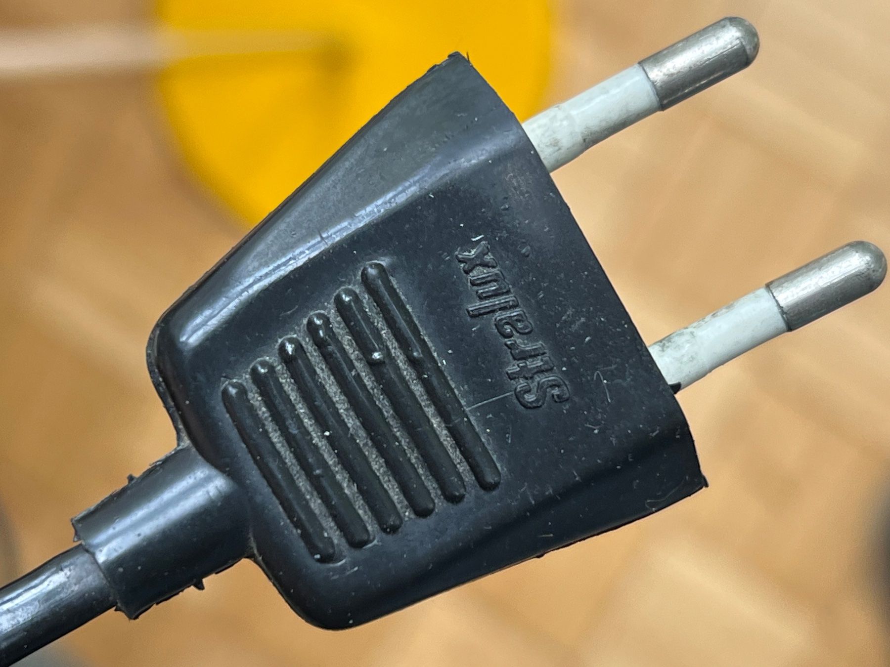 Lampade: Stralux Spot Stehleuchte mit 2 Strahler – Usato da Basel venduto da Cora24 3