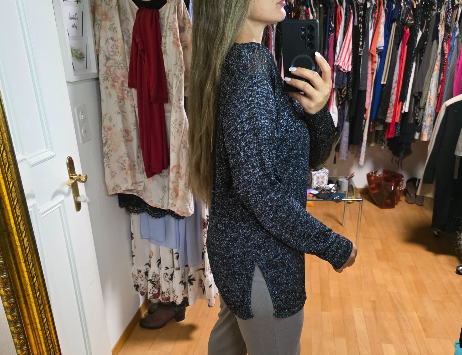 Pullover & Sweatshirts: Glitzerpullover schwarz silber Damen Gr. 40-L festlich – Gebraucht aus Wald ZH von CapLux
