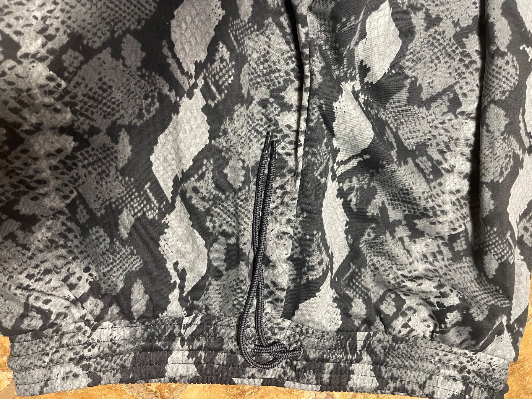 Tezenis Pantaloni primavera -fantasy, serpente grigio M/L (Nuovo e