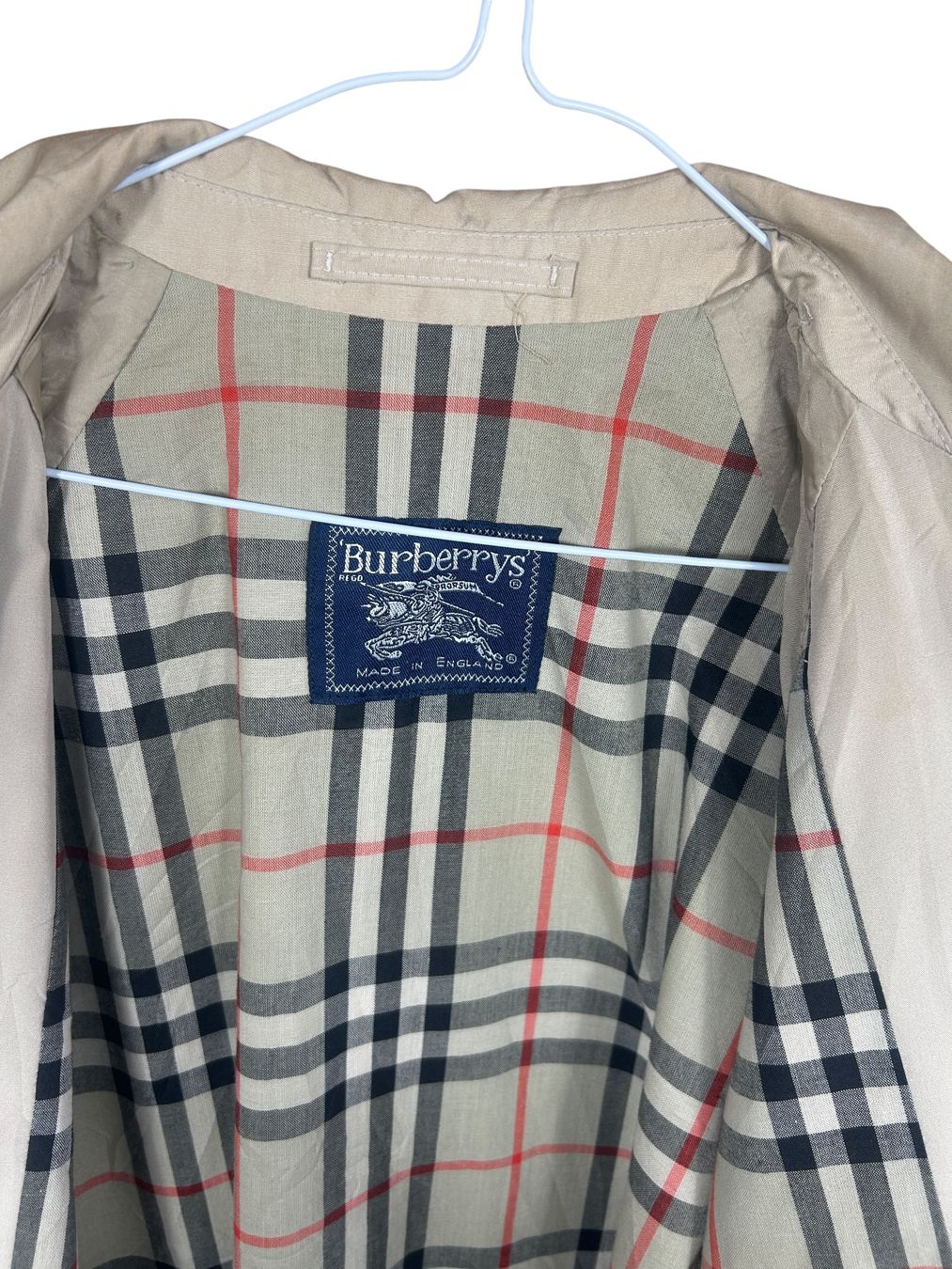 Burberry Mäntel: Trench-Coat Burberry Vintage - 44 Regular Long – Neu (gemäss Beschreibung) aus Hauterive NE von Leo_o 2
