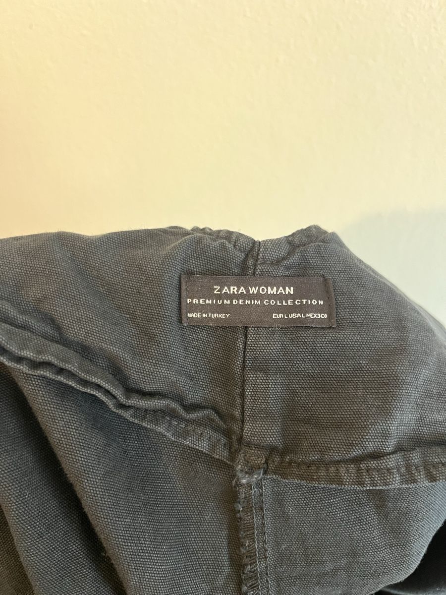 Zara Tute: Schöne Latzhose, Demin – Usato da Basel venduto da kaf_q5j2 3