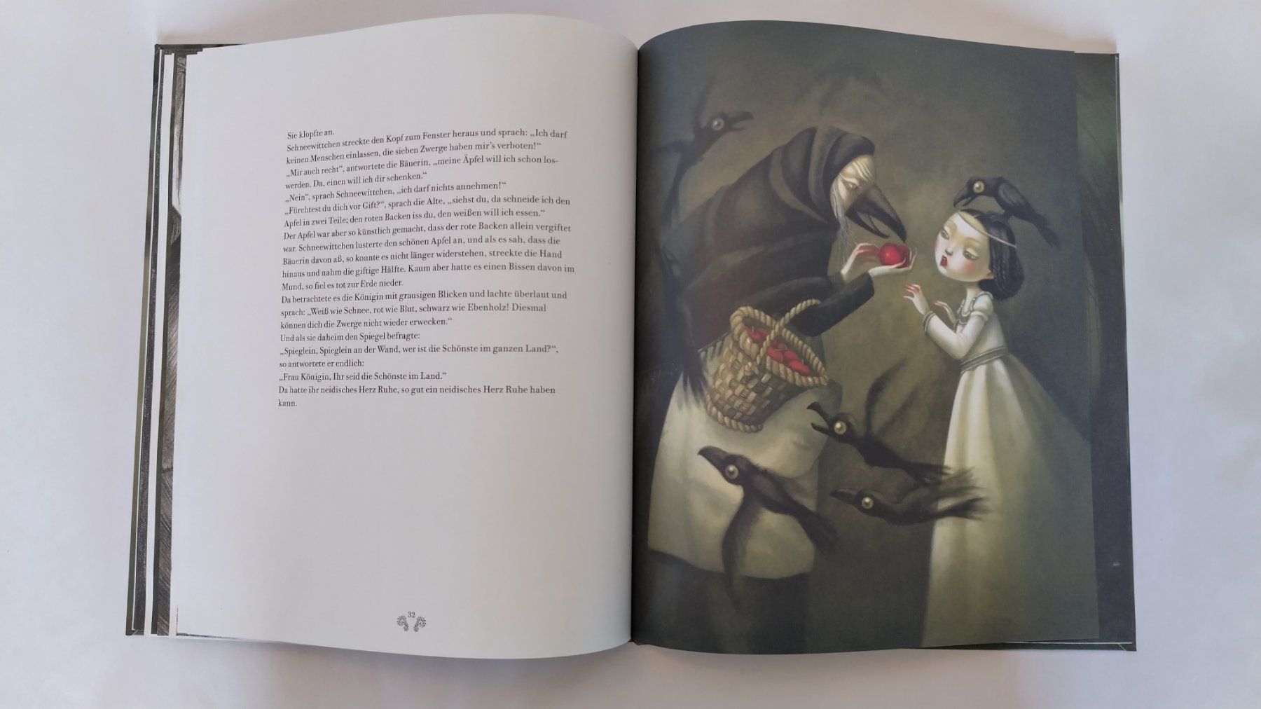 Libri: Schneewittchen / Bilderbuch 2012 von Benjamin Lacombe – Usato da Bellach venduto da JingleJerry 5
