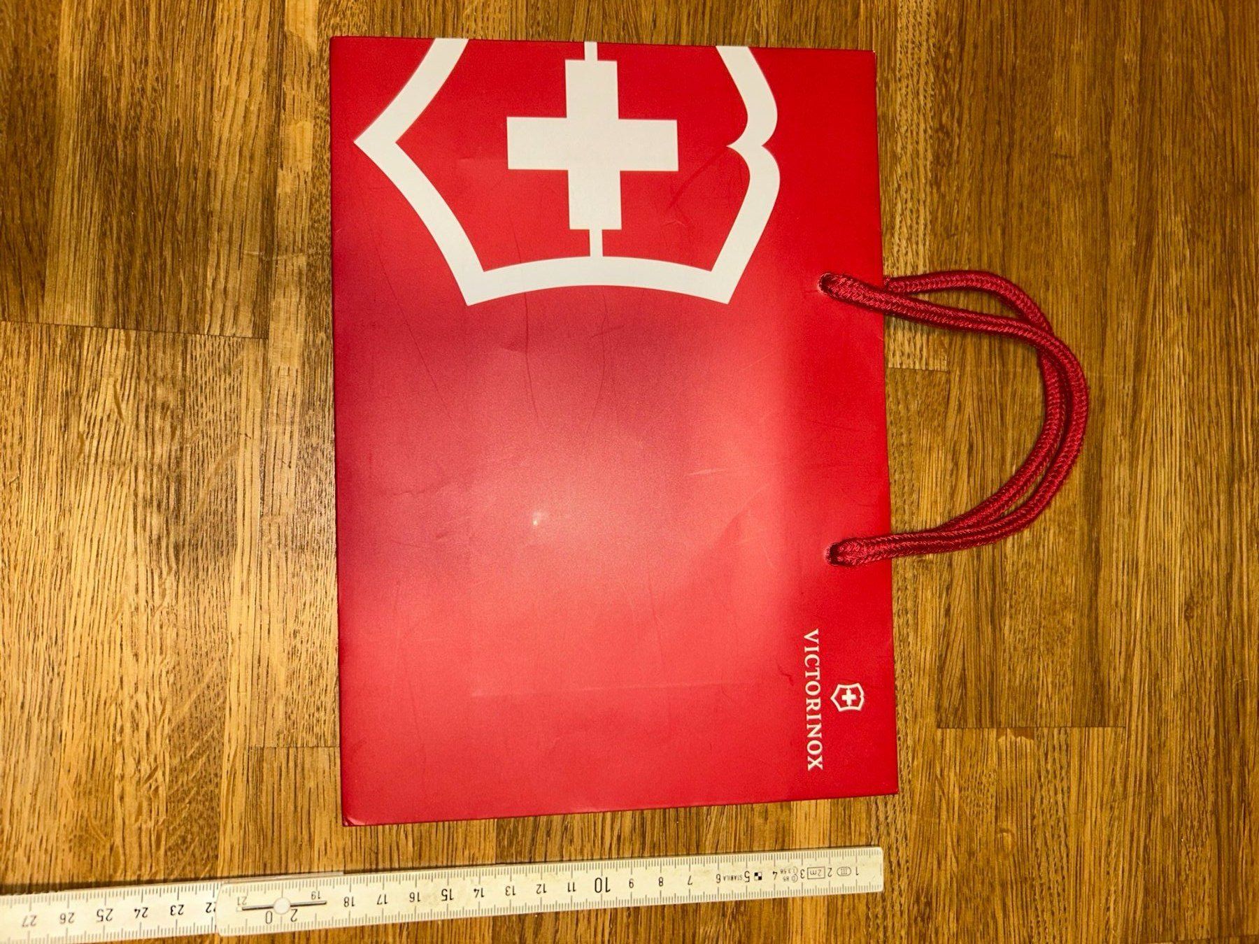 Borse: Victorinox - Tragetasche - Papiertasche - Einkaufstasche – Nuovo (secondo la descrizione) da Küsnacht ZH venduto da filo_fila8700 1