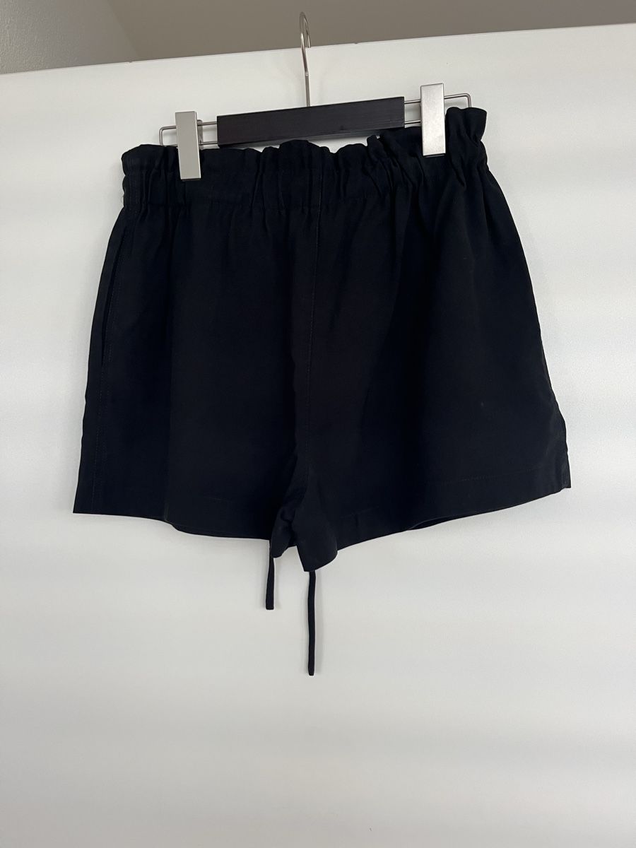 Pantaloni: Short noir coton – Usato da Neuchâtel venduto da Ariane_vn00 1