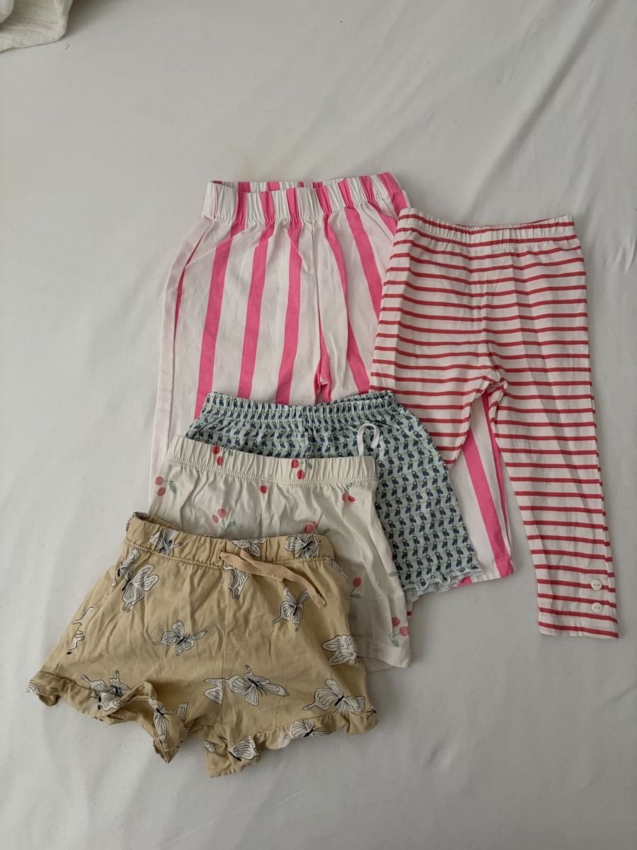 Lotti & Set di vestiti: Kleiderpaket Mädchen Gr. 86/92 – Usato da Hüttikon venduto da Nra21 2
