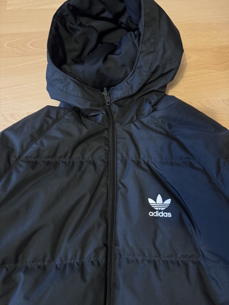 Adidas Vestes: Adidas Winterjacke, Doppelseitig, Warm durch den Winter – D'occasion à Bern par pablito01 1