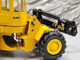 Caterpillar _ CAT IT28 Radlader _ Industrielader __ OVP 1:50