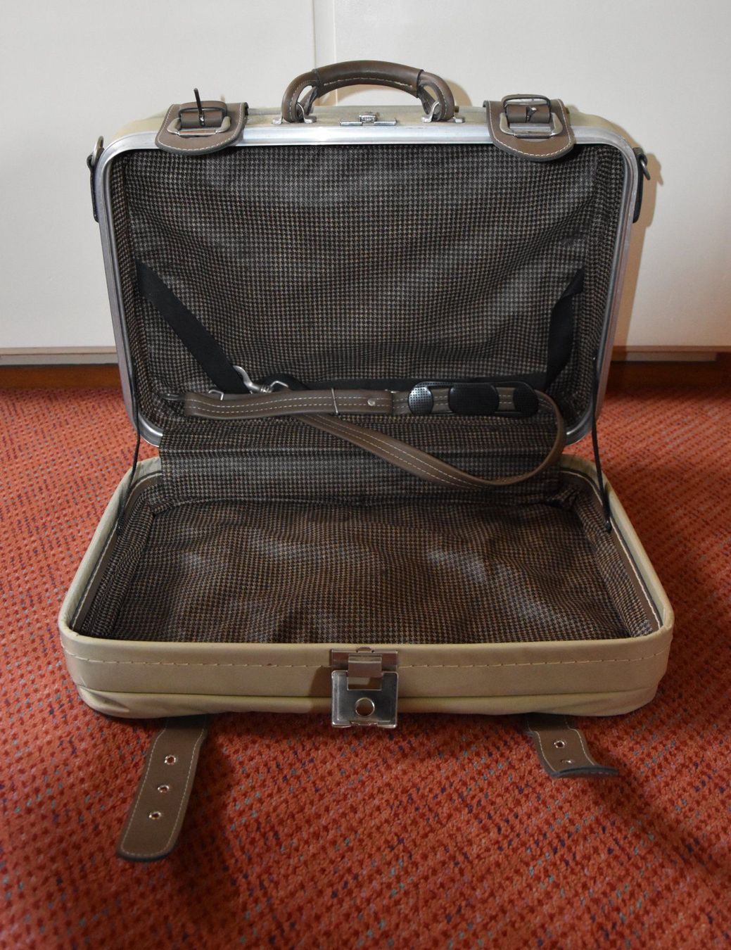 Borse: Reisetaschen Schneiders – Usato da Meggen venduto da Tristar03 2