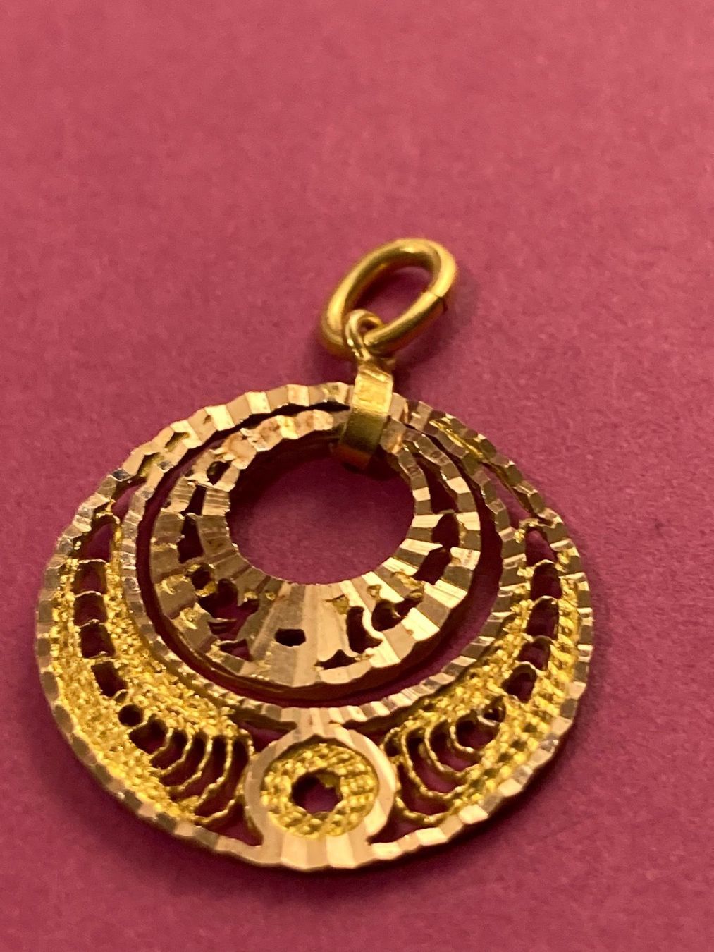 Ciondoli: Goldenete Anhänger – Usato da Laufen venduto da Trendmarket 3