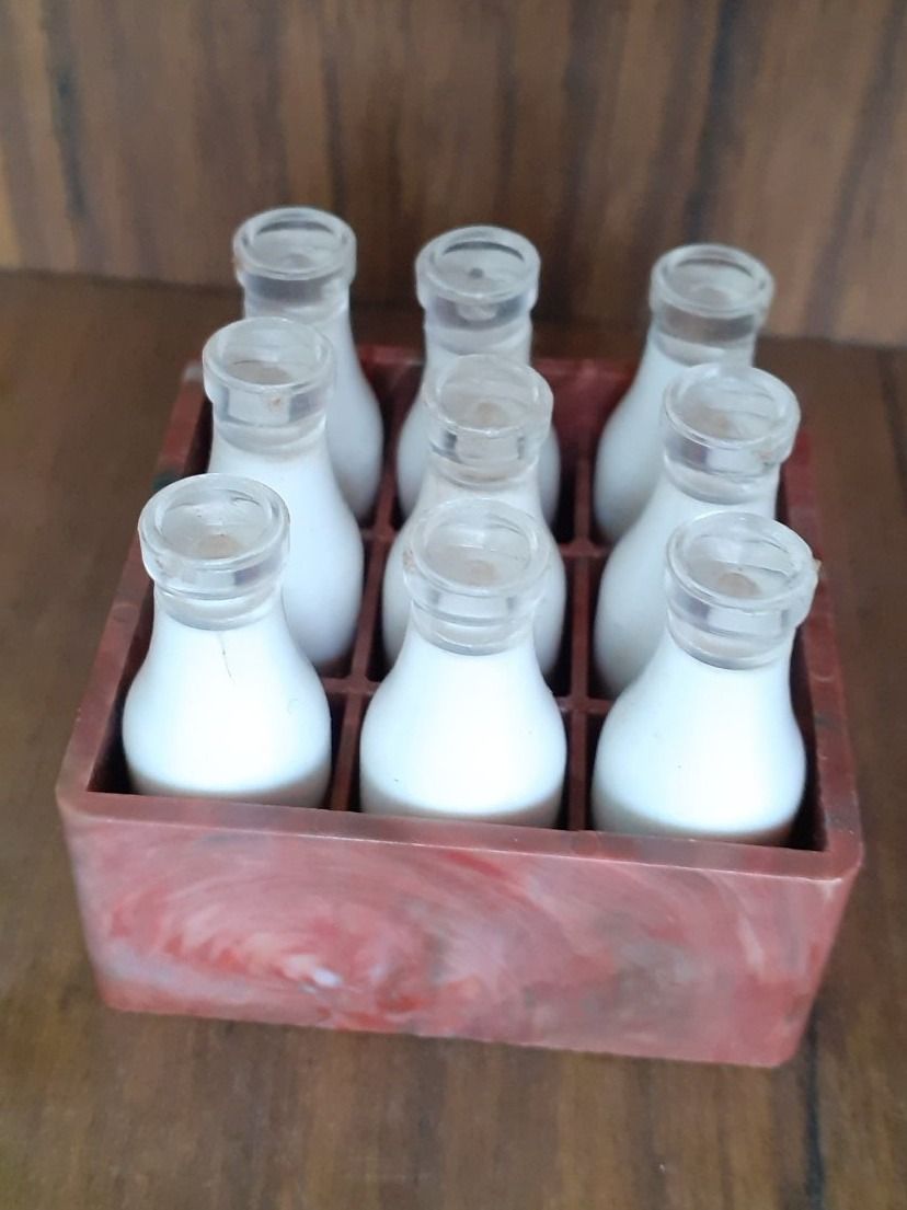 Spielzeuge: Kaufmannsladen Milchflaschen DDR – Gebraucht aus Mörschwil von lindaswunderkiste 3