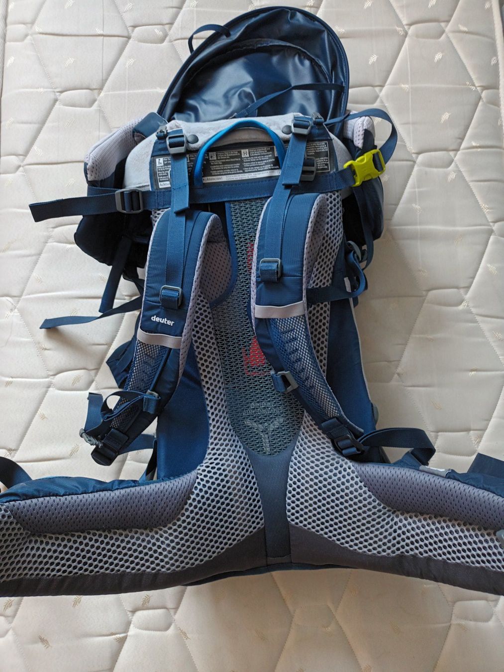 Deuter Marsupi portabebè: Tragerucksack deuter kid comfort – Usato da Au ZH venduto da car_8fpt 1