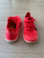 Nike Free Laufschuhe Grösse 39, Fluo Orange, NEU
