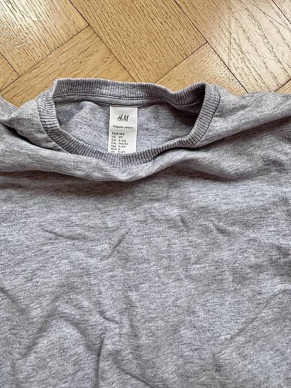 Maglioni & Felpe: Unisex Baumwollpulli von H&M inGrösse 104 – Usato da Zürich venduto da tom_m9qb 1