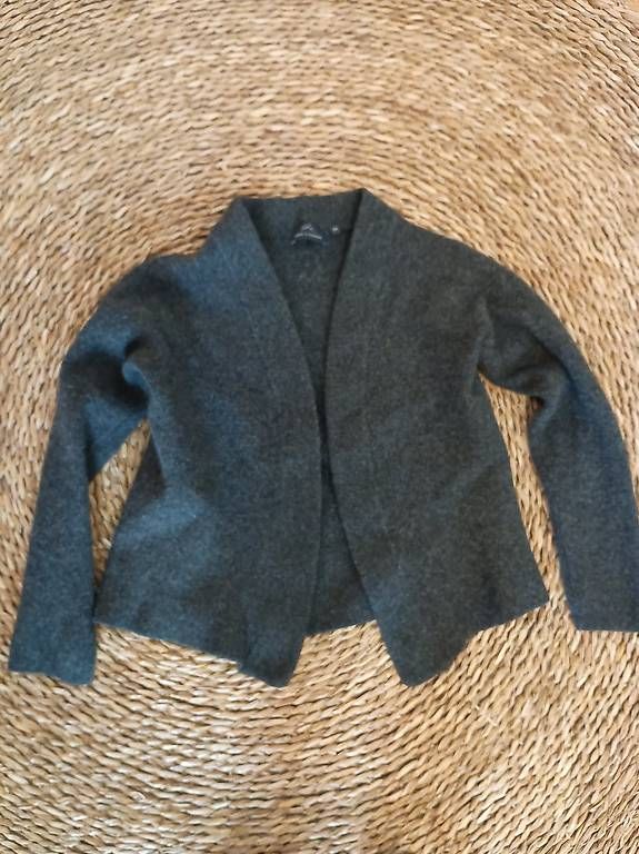 Giacche: Merino-Kaschmir-Cardigan von She – Usato da Zürich venduto da Melianea