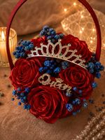 Rote Rosen Gesteck mit Krönchen Deko Romantisch Geschenk!