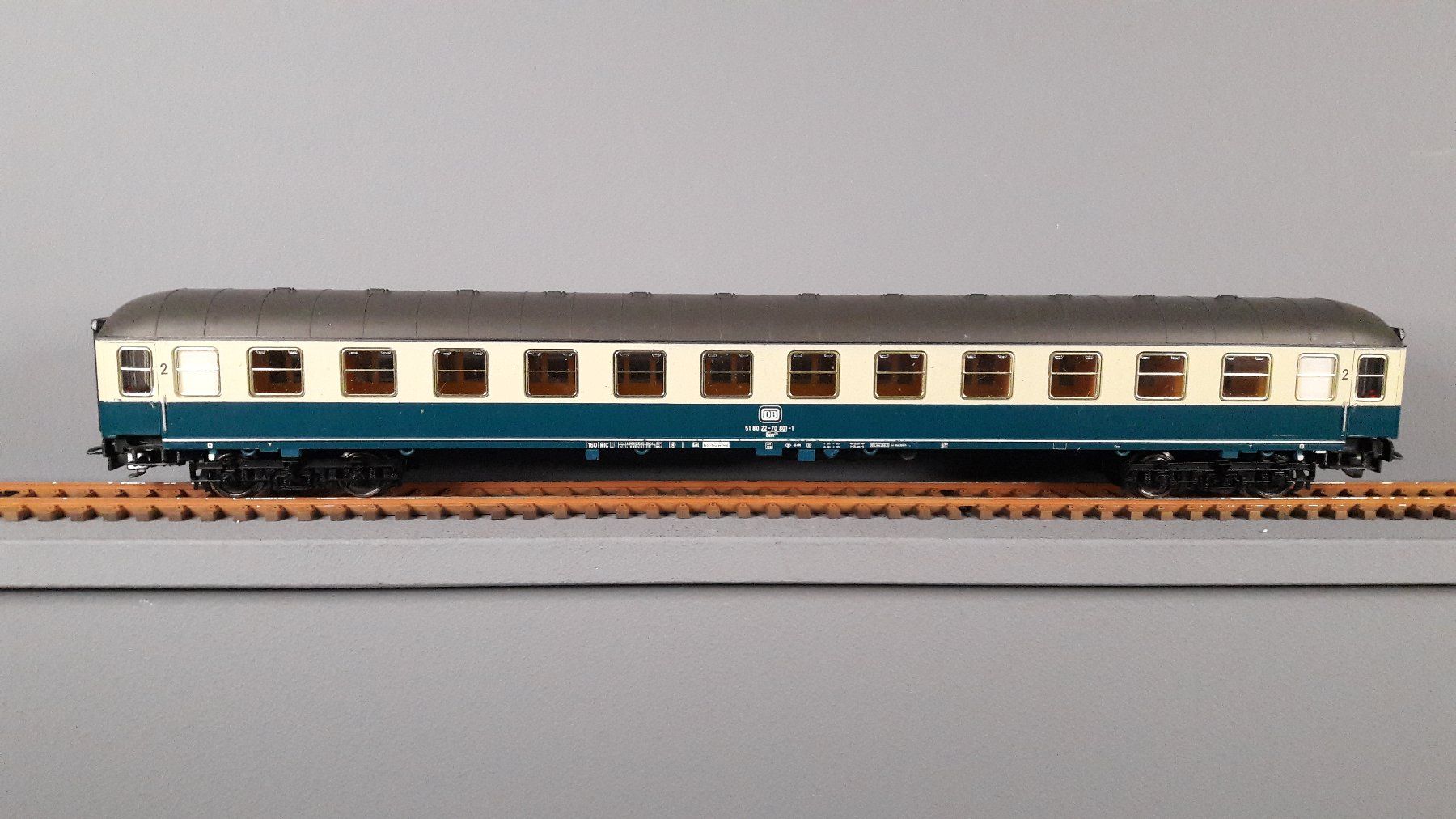 Liliput Modellini di ferrovie: Personenwagen – Usato da Burgdorf venduto da Optimal14