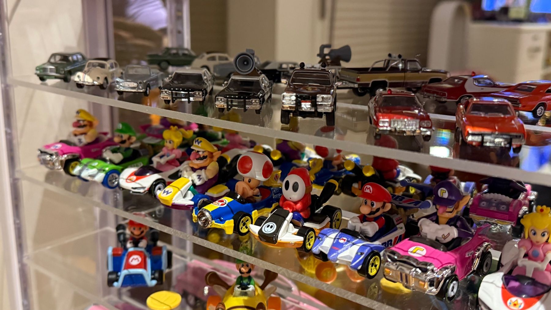 Brekina Modellini d'auto: Columbo Figuren & Auto 1:87 – Nuovo e nell'imballaggio originale da Basel venduto da Zomeg 8