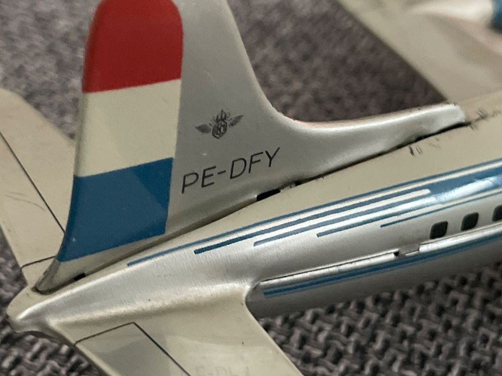 ARNOLD - AVION / PLANE - KLM - THE FLYING DUTCHMAN - DC-6B - MCDONNELL DOUGLAS