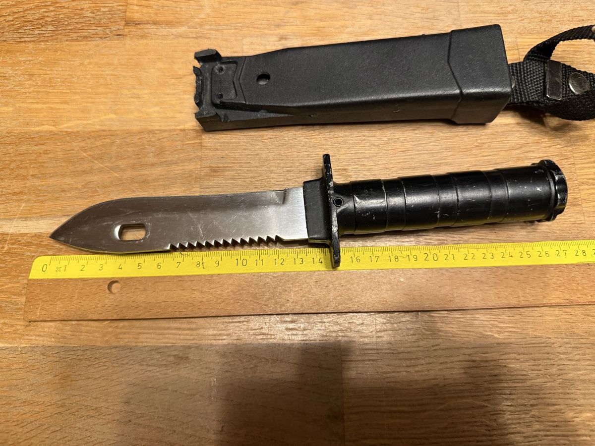 Posate: Überlebensmesser Taiwan Kampfmesser  – Usato da Goldach venduto da Messerguru 3