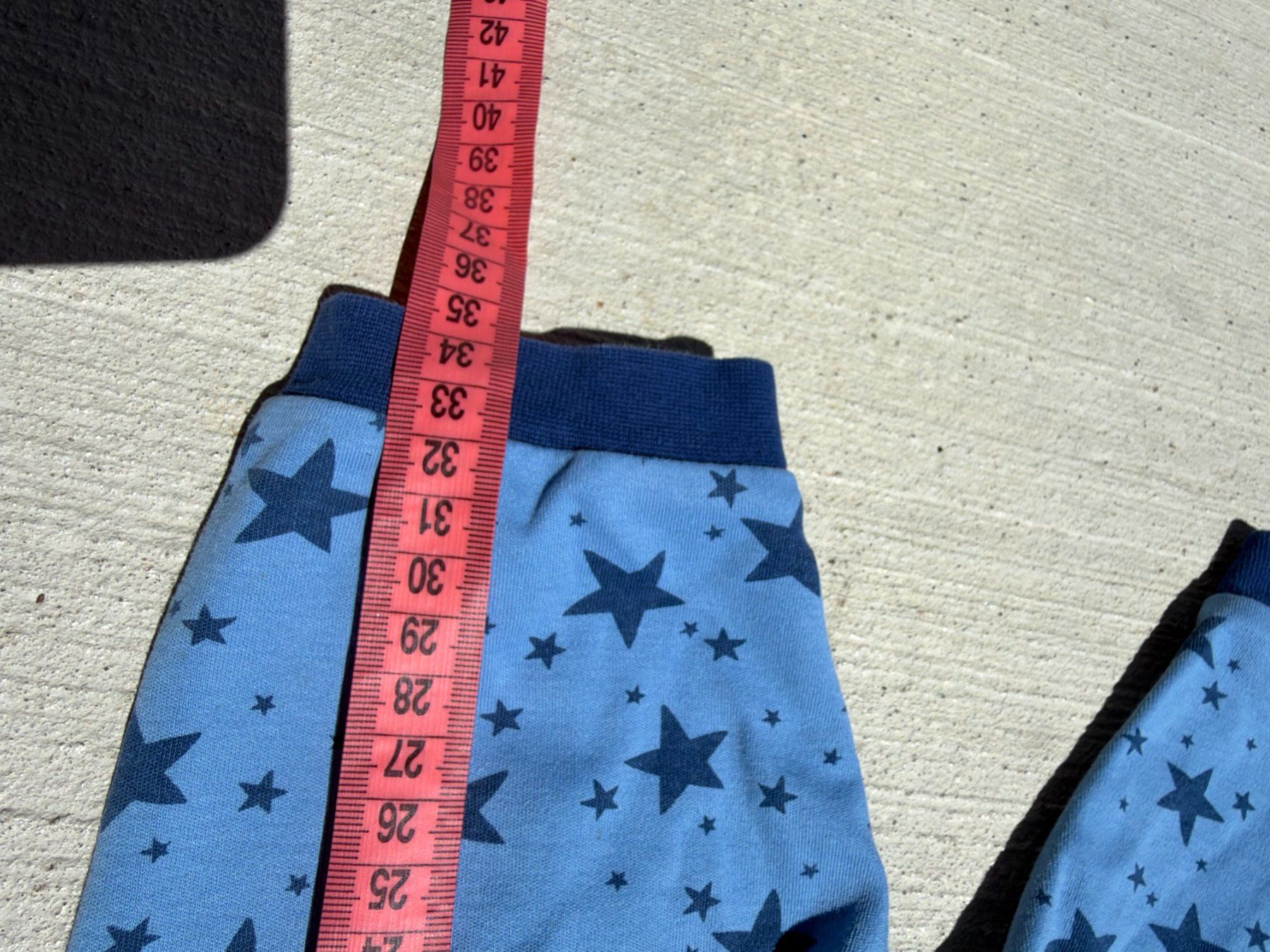 Pantaloni: Blaue Sommerhose mit Sternen – Usato da Riehen venduto da edu_92w7 3