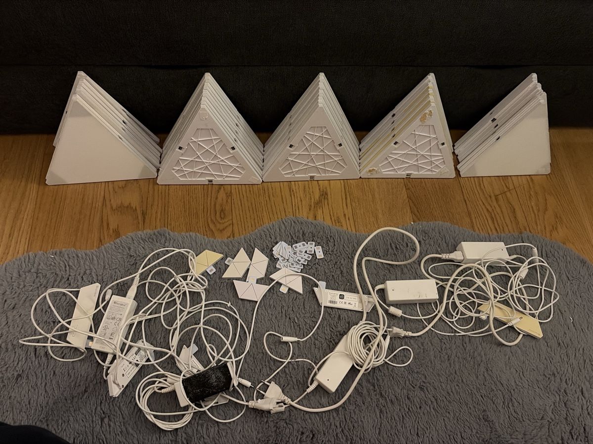 Nanoleaf Lampade: Nanoleaf Lichtpaneele 48 Stück – Usato da GÜMLIGEN venduto da DJ-Jana 3