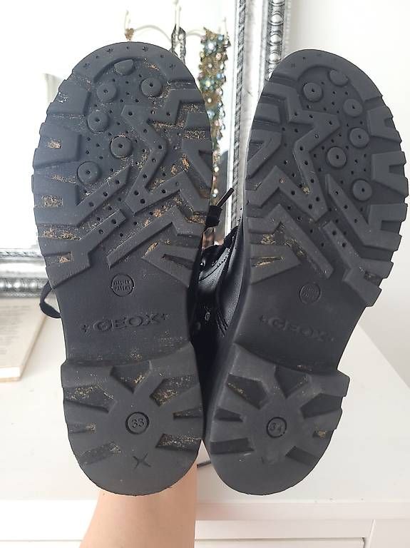 Scarpe per ragazze: Geox Minnie Stiefelette Gr.34 – Usato da Oberaach venduto da Svea11 2