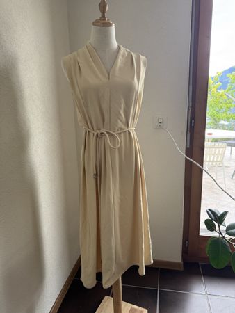 Robe d'été beige - S/M; Robe d'été beige - Taille S/M