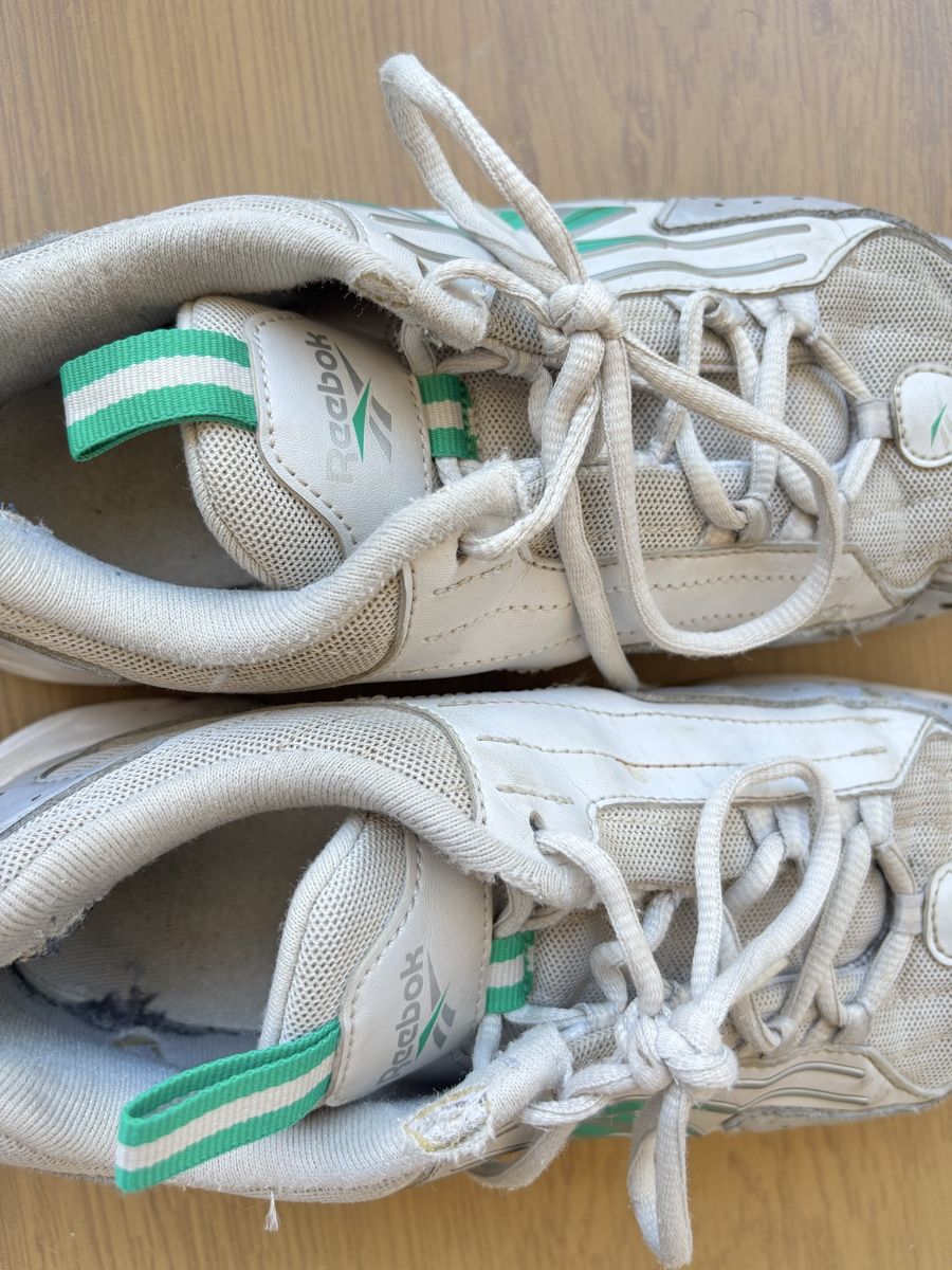 Reebok Scarpe da donna: Reebok Sneakers grey size 38.5 used with defects – Difettoso da Le Grand-Saconnex venduto da mar_wby6 5