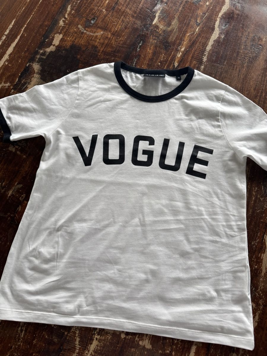 T-shirts: Shirt VOGUE – Neuf (Voir description) à Saas im Prättigau par Holliwood
