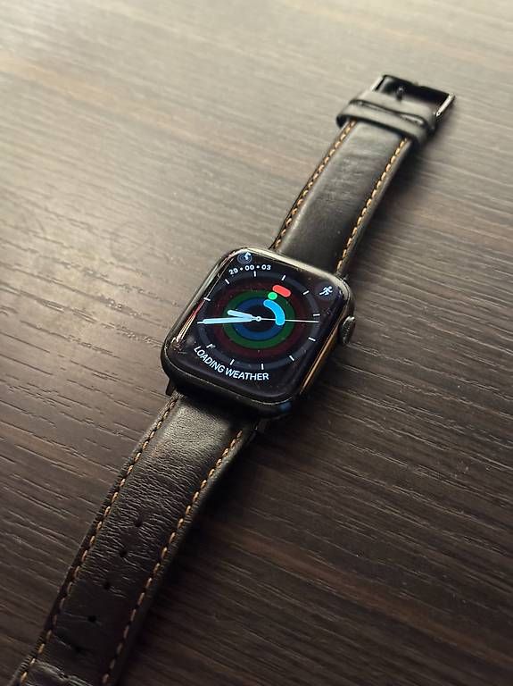 Smartwatch: Apple Watch 7 – D'occasion à Bern par Robinsonrici