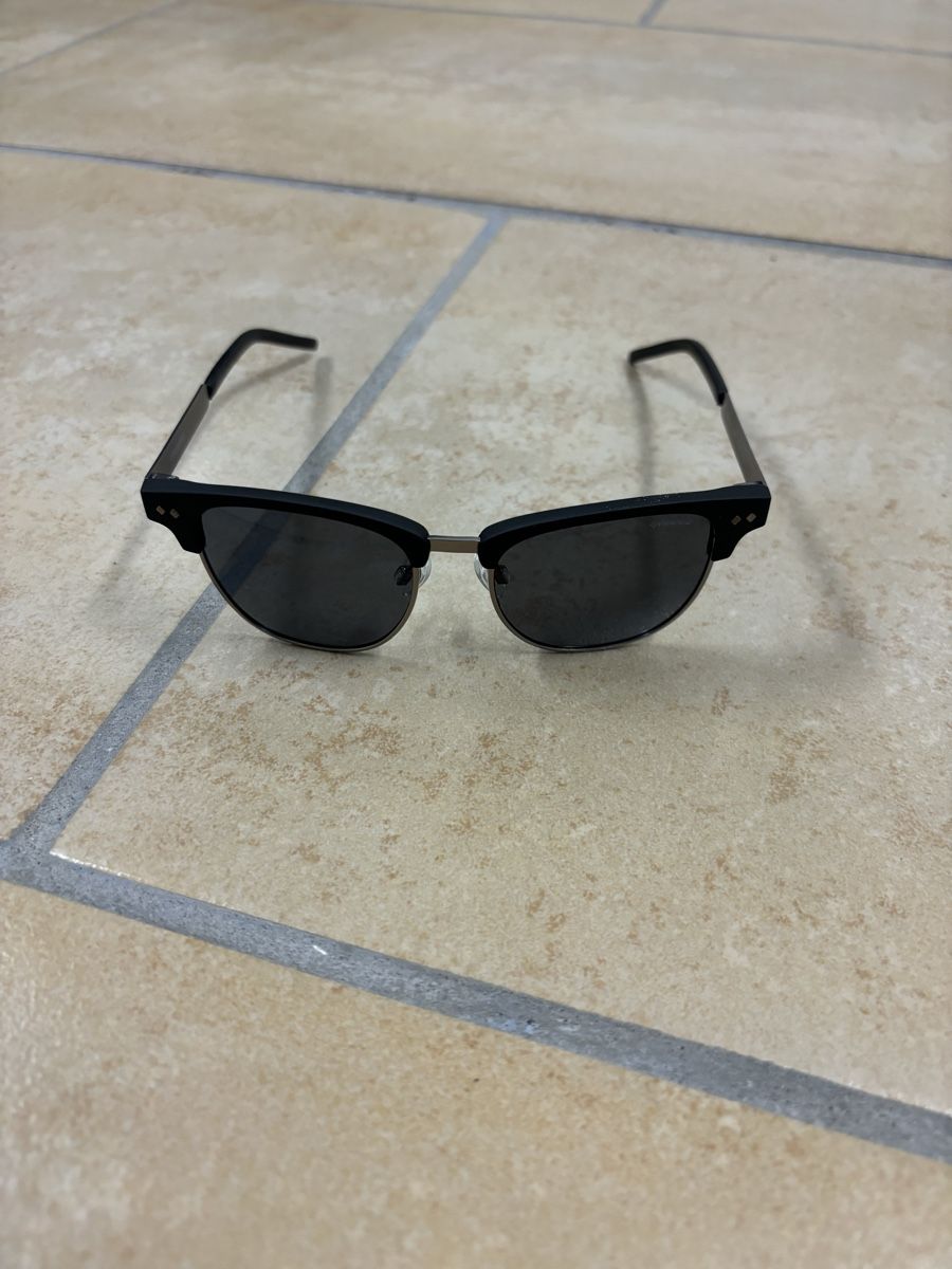 Occhiali & Lenti: Polaroid Sonnenbrille – Usato da Dättlikon venduto da Cocco2