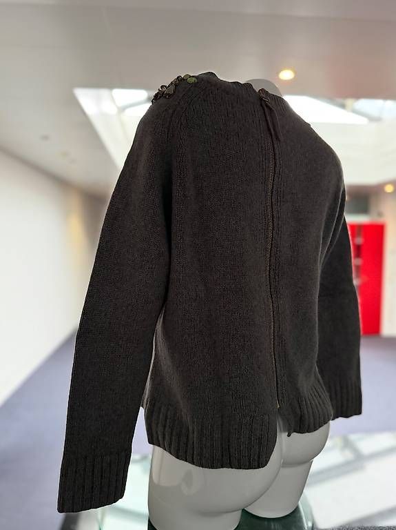 Maglioni & Felpe: Pullover mit dekorativeren Schmuckbesatz – Usato da Steinhausen venduto da deikoon 1