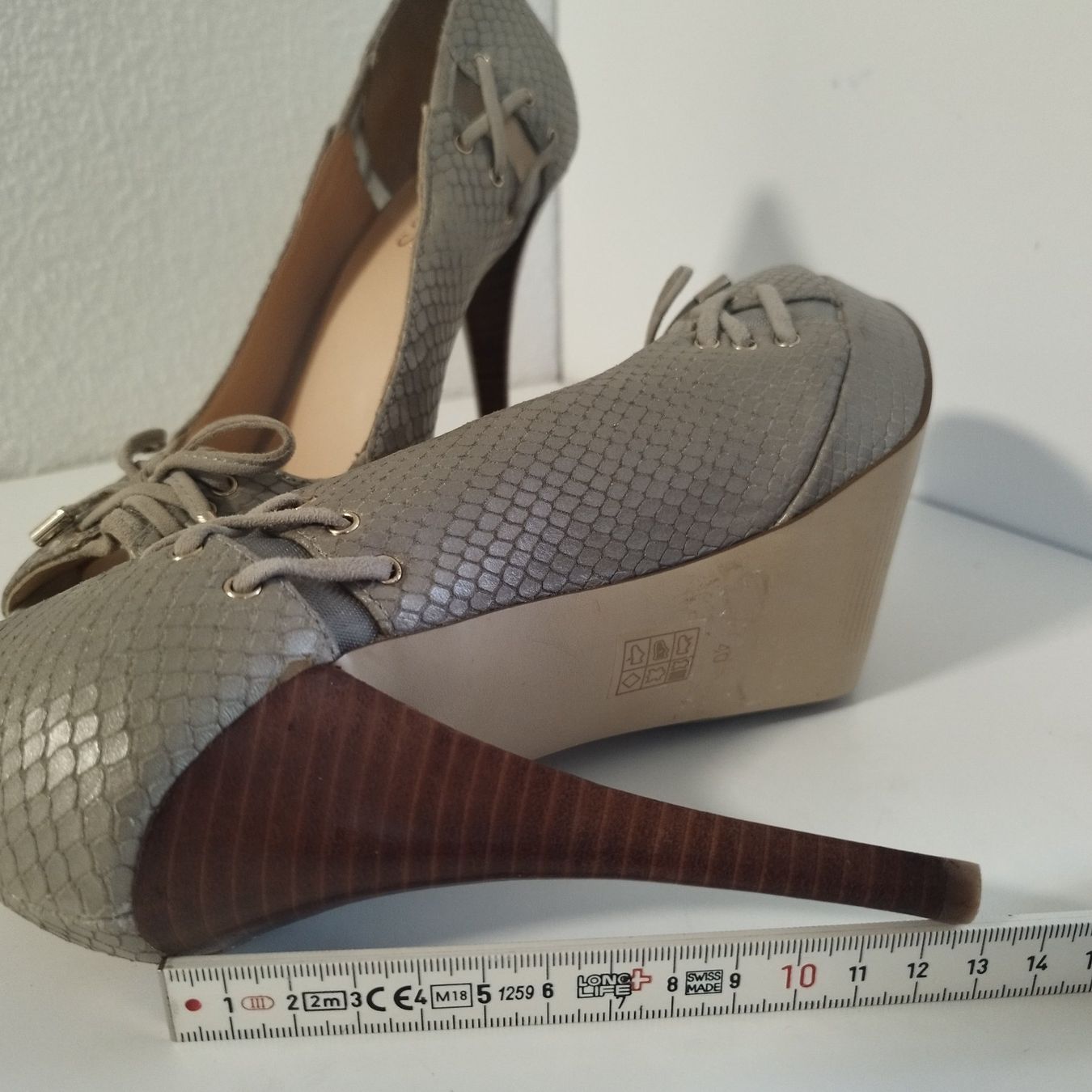 Guess Scarpe da donna: Guess High Heel Pumps Gr.40 – Nuovo (secondo la descrizione) da Weiningen ZH venduto da traudl102 1