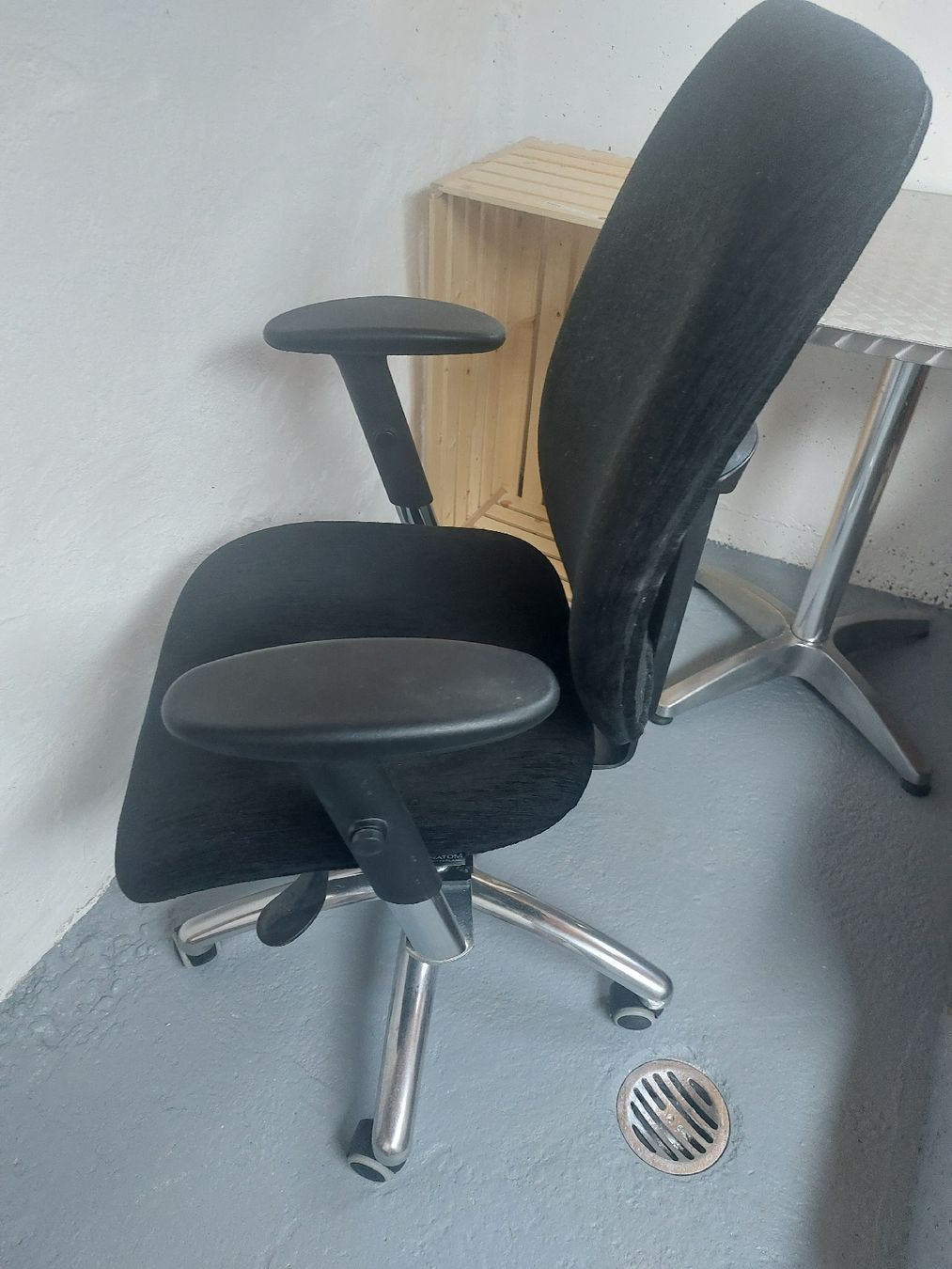 Stühle: Bürostuhl verstellbar – Gebraucht aus Landquart von Cedes 3