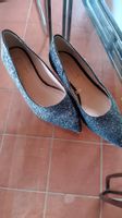 Esprit Pumps. Dunkelblau Glitzeroptik
