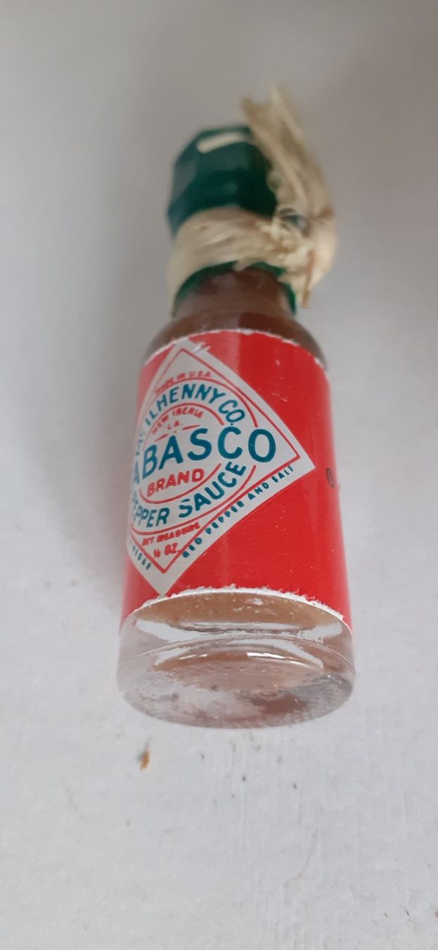 Giocattoli: Puppenstube - Tabasco-Flasche – Usato da Mörschwil venduto da lindaswunderkiste 5