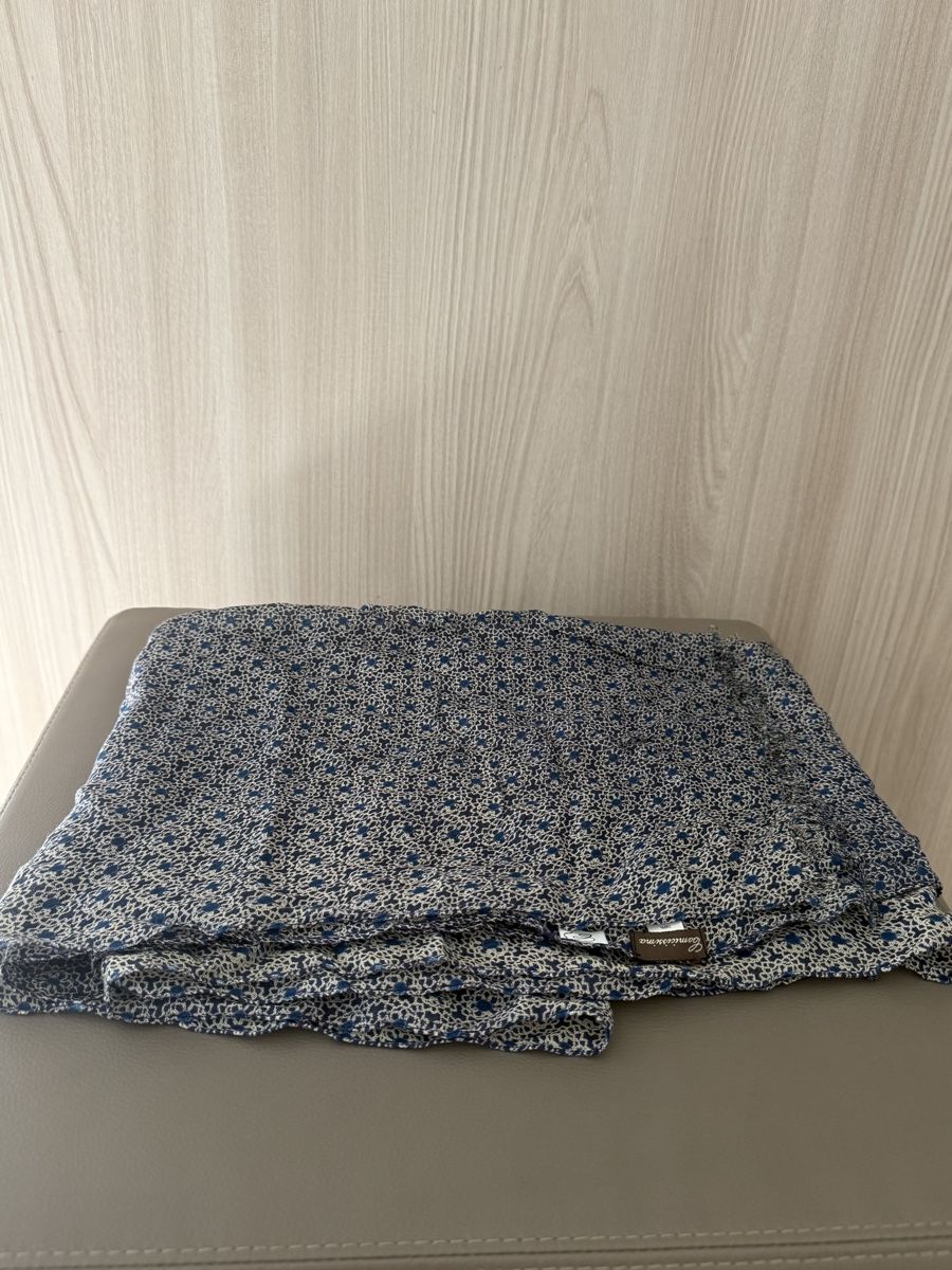 Foulards, Tücher & Schals: Foulard Camicissima stampa blu 100% viscosa – Gebraucht aus Viganello von mat_bds6 7