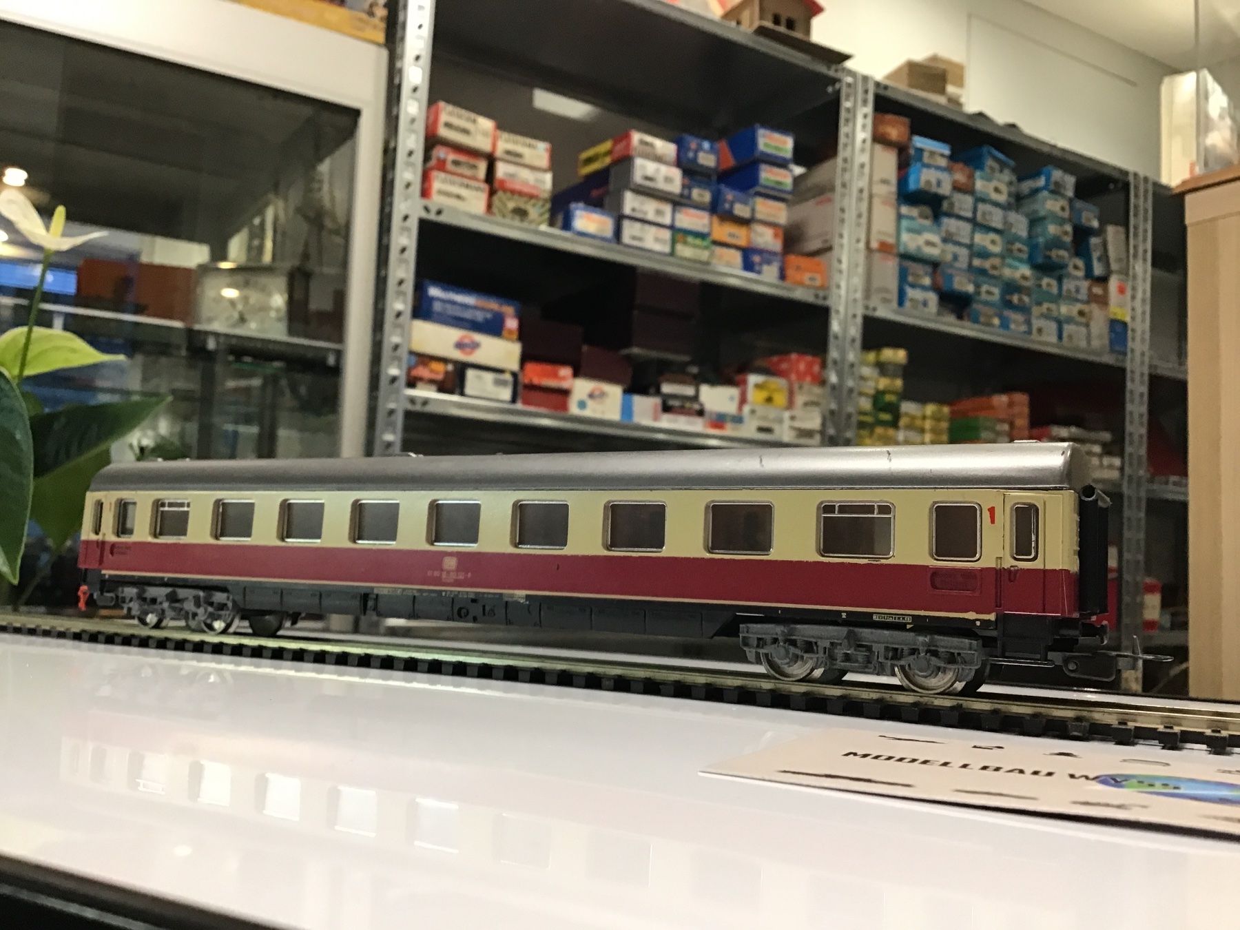 Lima Modellini di ferrovie: LIMA DB PERSONENWAGEN SPUR H0 – Usato da Männedorf venduto da Modell-Spezialisten 3